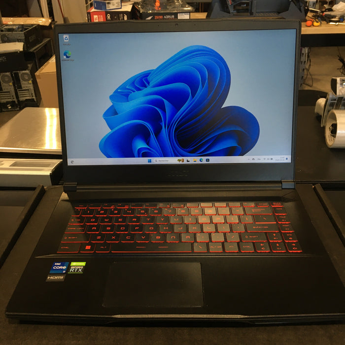 High Gaming Laptop (i7-11800H, 16GB RAM, RTX 3050 Ti Laptop)